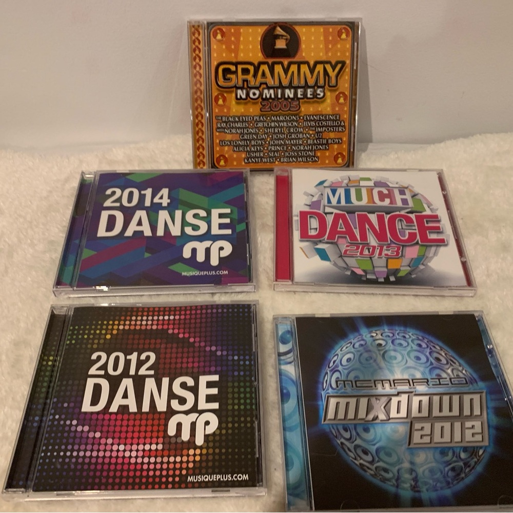 5 popular hits CD’s